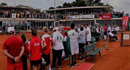 Tennis Kampı Sol Aurora