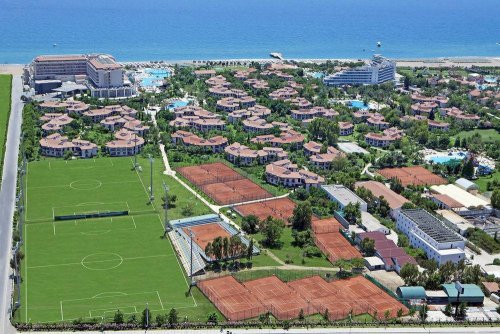 Jalkapallon harjoitusleiri Starlight Resort