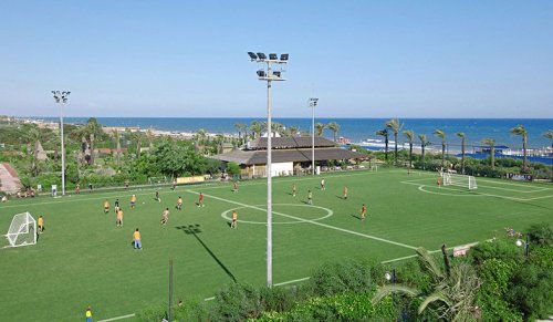 Futbol Kampı Titanic Deluxe Lara